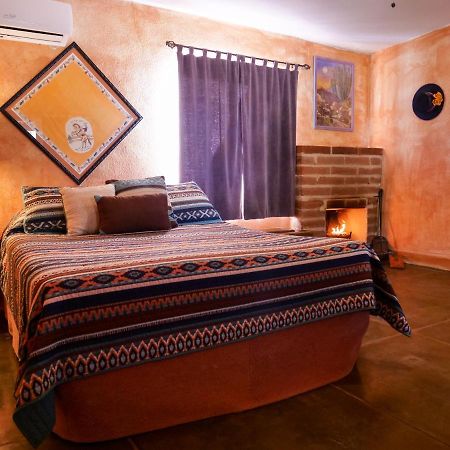 Hotel Rancho de la Osa Guest Ranch à Sasabe Extérieur photo