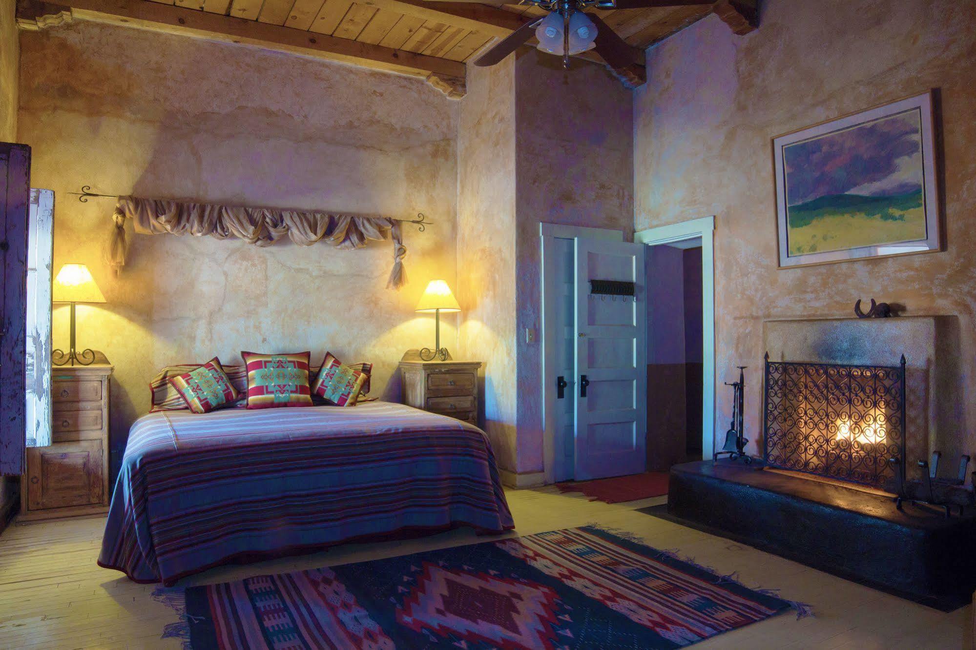 Hotel Rancho de la Osa Guest Ranch à Sasabe Extérieur photo