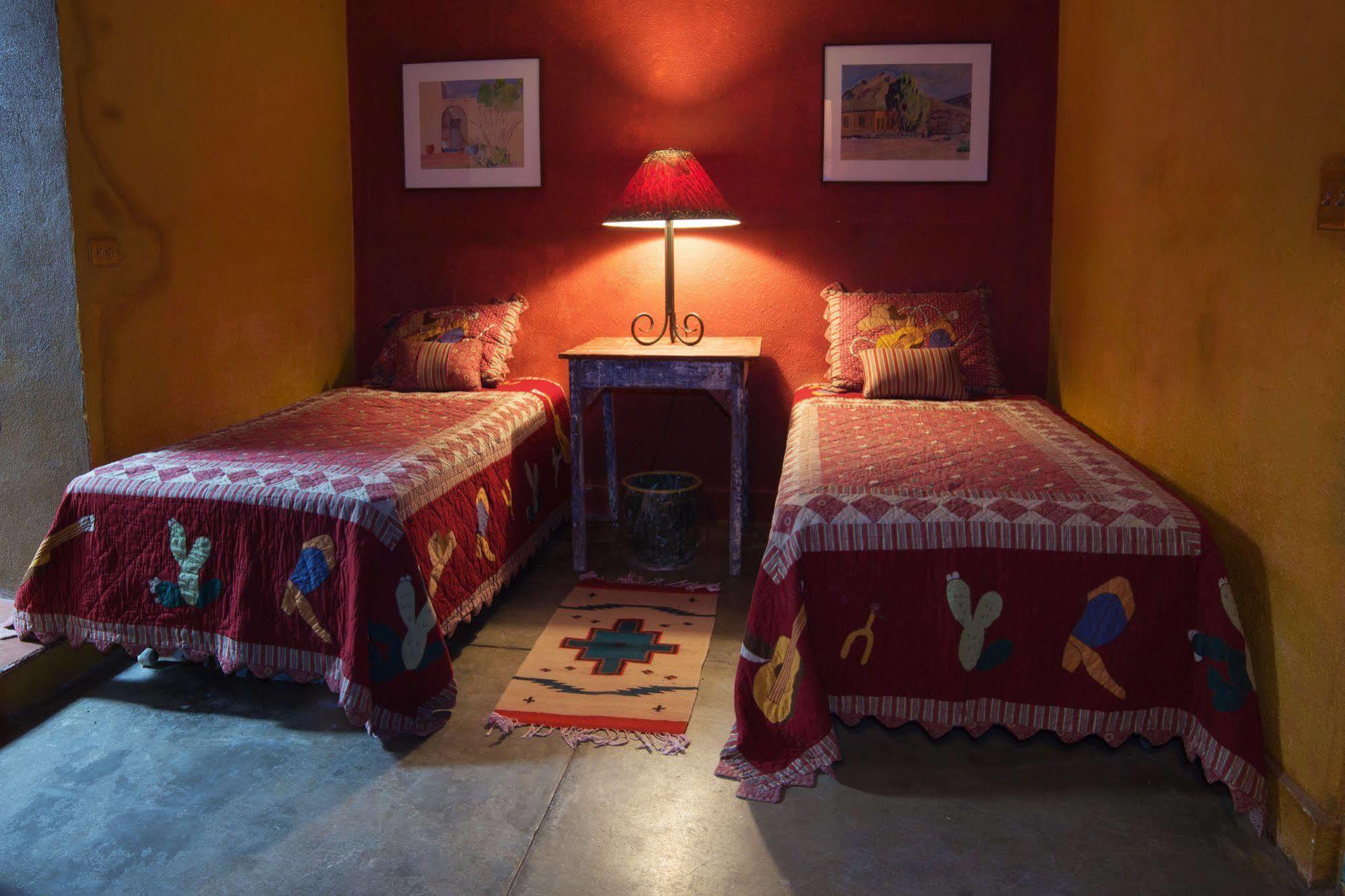 Hotel Rancho de la Osa Guest Ranch à Sasabe Extérieur photo